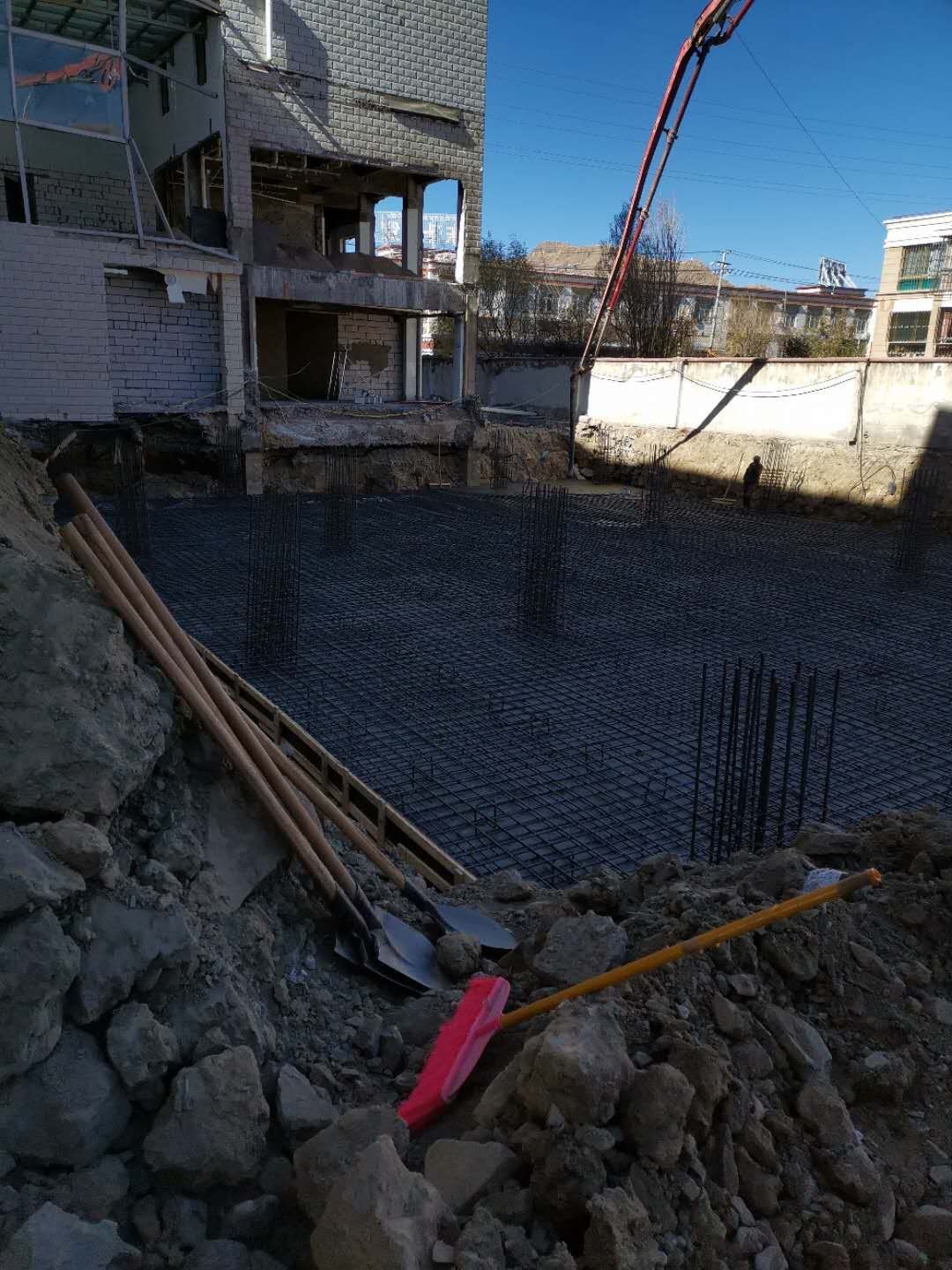 日喀则广兴水电暖安装工程 专业施工队伍与一站式服务指南